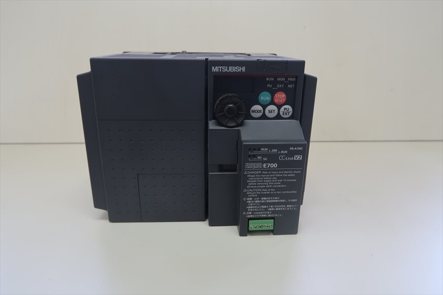 三菱電機(株)　インバータ　FR-E720-3.7K／2011年製