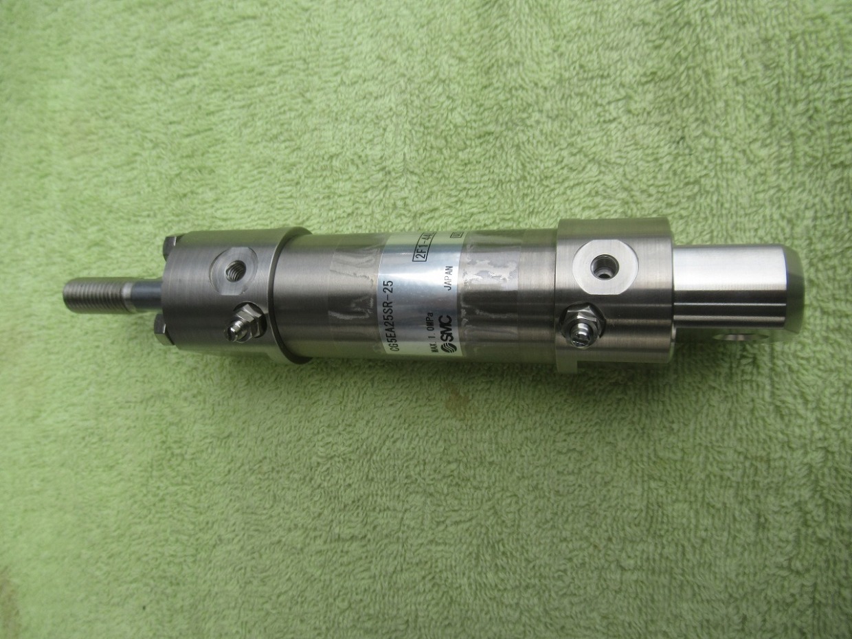 SMC(株)　ステンレスシリンダ　CG5EA25SR-25【新古品】