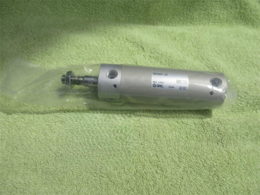 SMC(株)　エアシリンダ 丸形　CDG1BA32-50Z 【新古品】