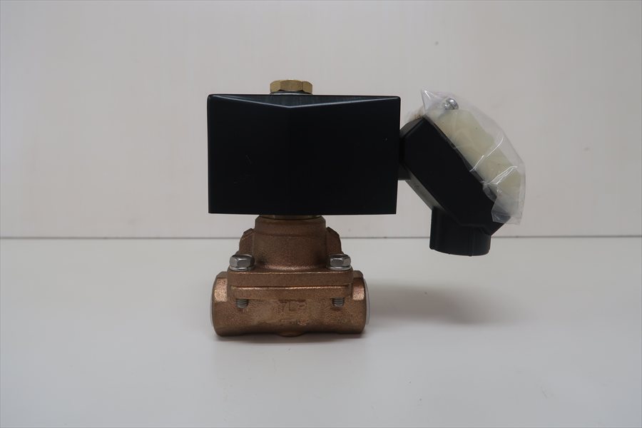 CKD(株)　パイロットキック式2ポート電磁弁（200V）　APK-15A-C4K