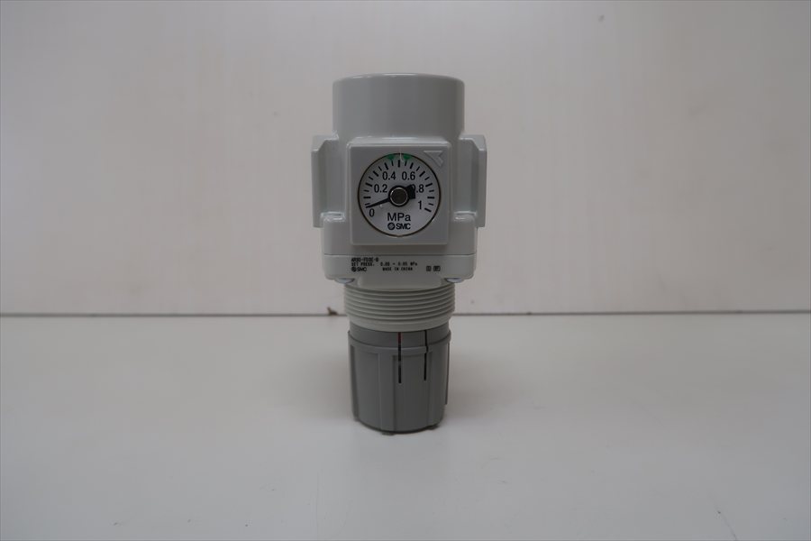 SMC(株)　レギュレータ　AR30-F03E-B